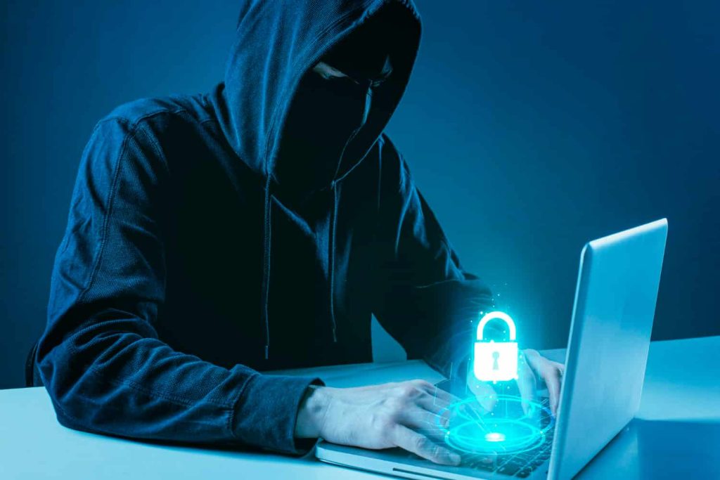 cybersecurity-di-era-internet-masa-depan-ancaman-dan-solusi